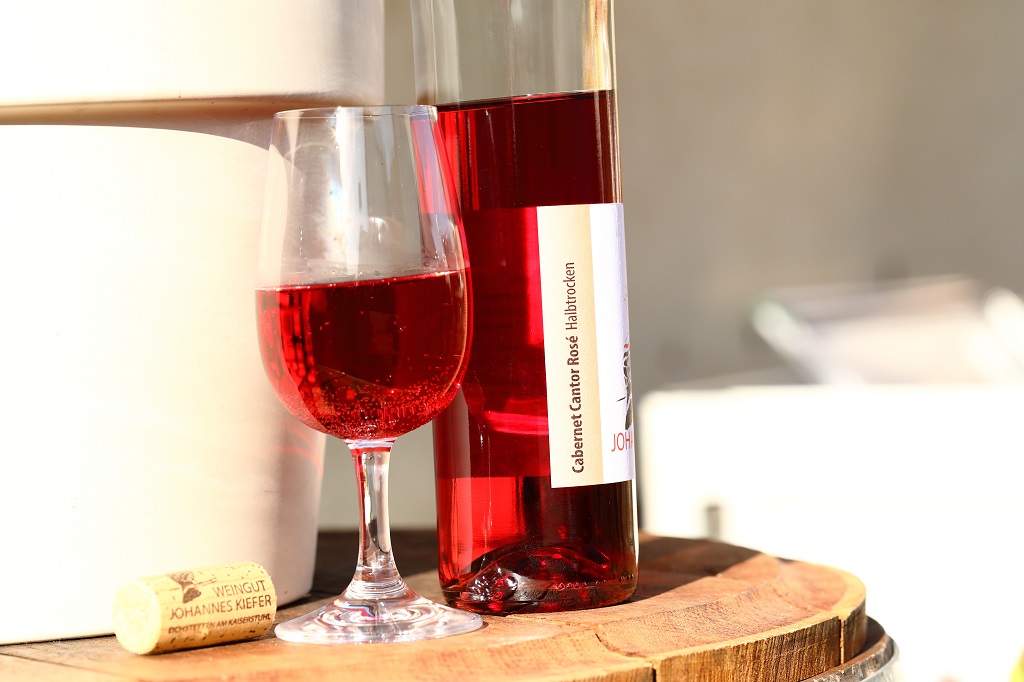 Cabernet-Cantor-Rose-halbtrocken-kowein Cabernet Cantor Rose 2020 halbtrocken Ökowein Rosewein