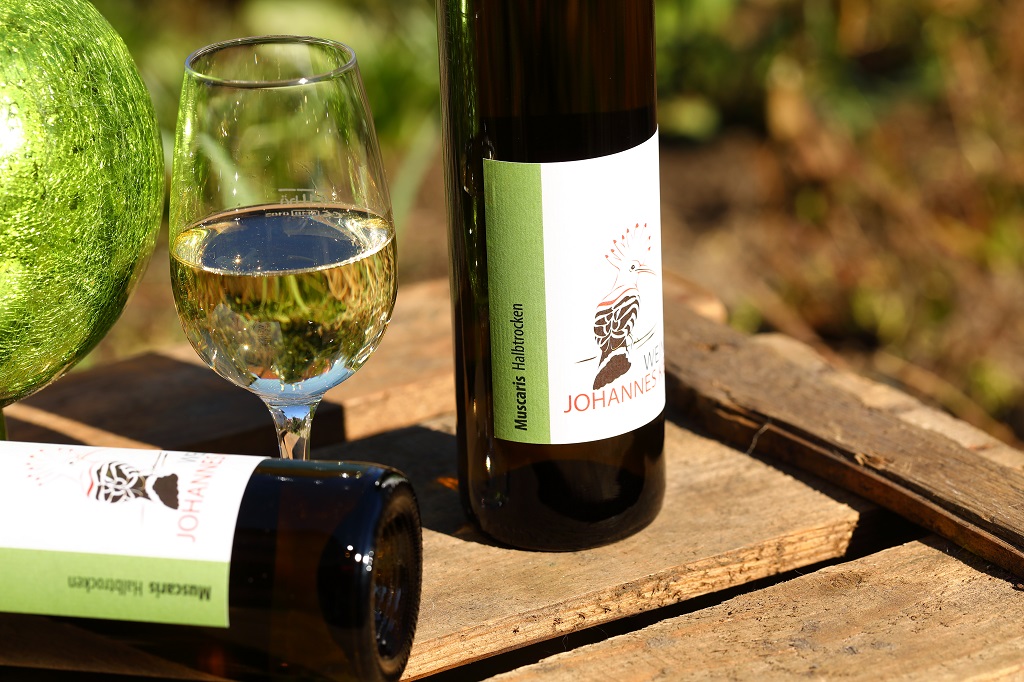 Muscaris-halbtrocken-Biowein Muscaris 2020 halbtrocken Biowein Weißwein